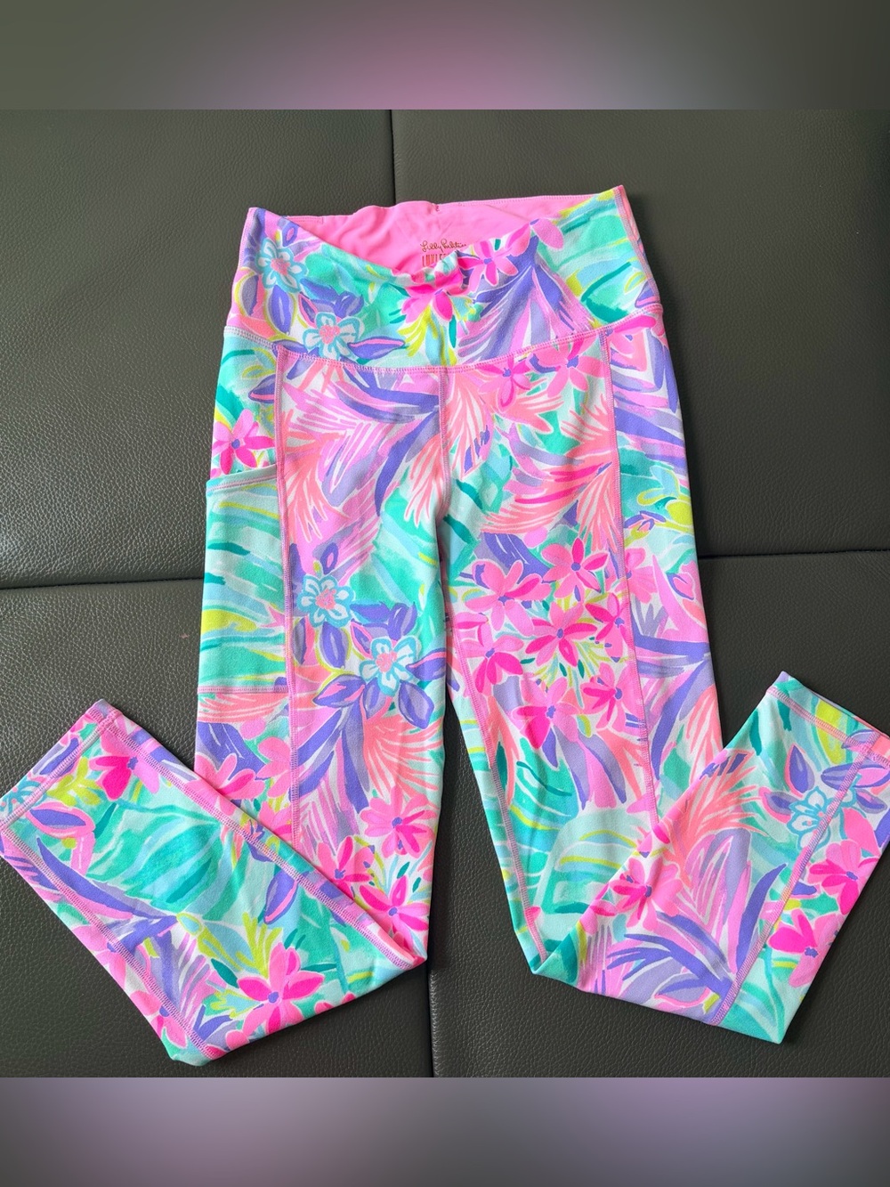 EUC Lilly Pulitzer “It was all a dream” Leggings Sz Small